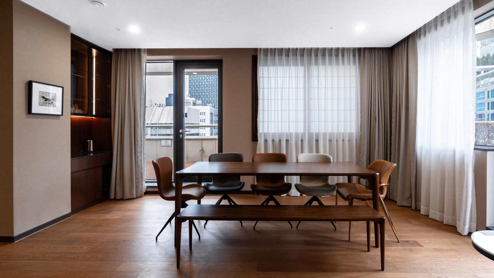 The Prima Hotel Jongno Seoul Exterior photo